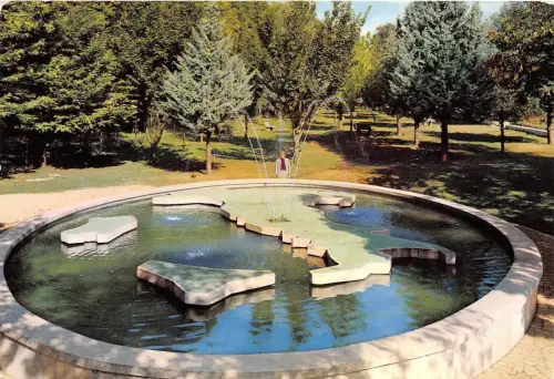 B58565 Fiuggi Fonte Park und Brunnen Italien