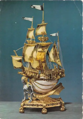 BT17720 the burghley nef ship bateaux