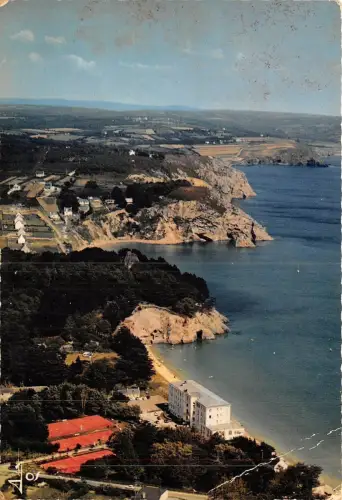 BR2662 Crozon Morgat et ses falaises ou se trouvent des grotes tres france