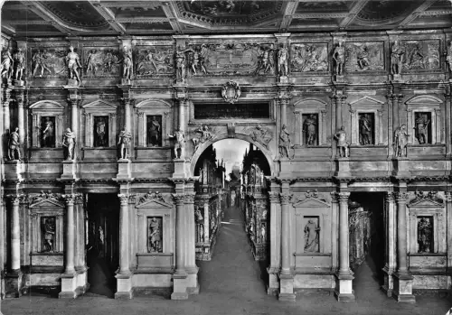 B47624 Vicenza Teatro Olimpico La Scena italien