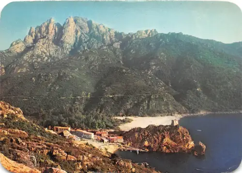 BR23580 Porto la station blottie au fond du golfe et son arriere plan france