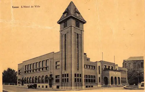 BR55304 L hotel de ville Leuze belgium