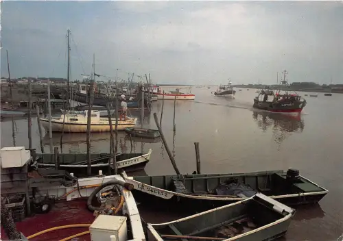 BR1694 Frankreich L'Aiguillon La Faute sur Mer Le Port Boote Bateaux