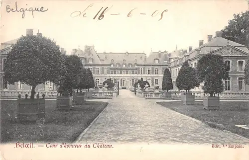BR55545 cour d honneur du chateau Beloeil belgien