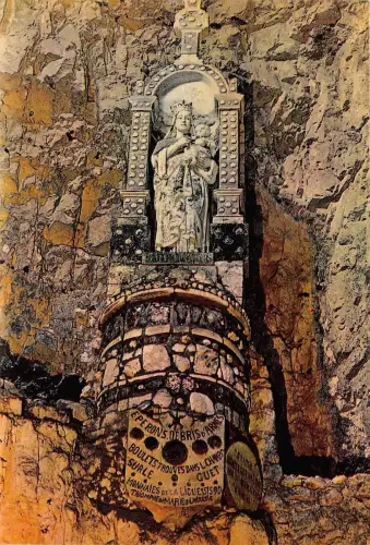 BR1602 France Naours La Vierge de la Rotonde