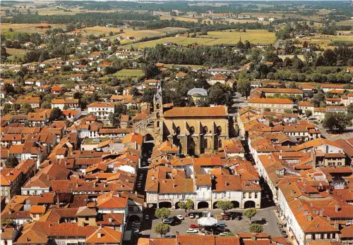 BR15353 Mirande vue aerienne france