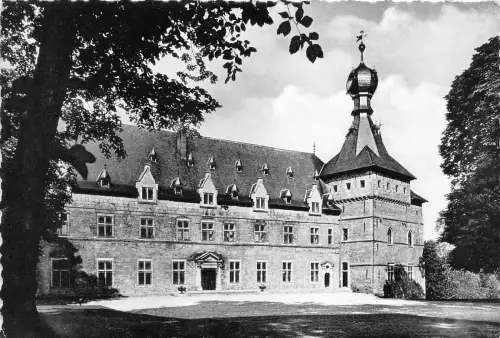 BG6813 Chimay le Chateau Fassade Principale Belgien CPSM 15x10,5cm