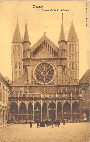 BR40204 turnai la facade de la cathedrale belgien Belgien