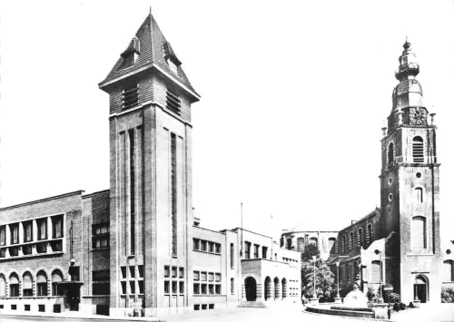 BR19185 Hotel de ville Leuze Collegiale Saint Pierre belgien