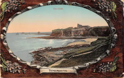 uk32214 the cliffs tynemouth uk