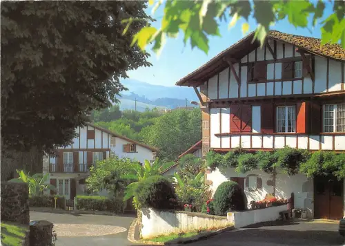 BR8760 Pays Basque Maisons basques a Ainhoa France