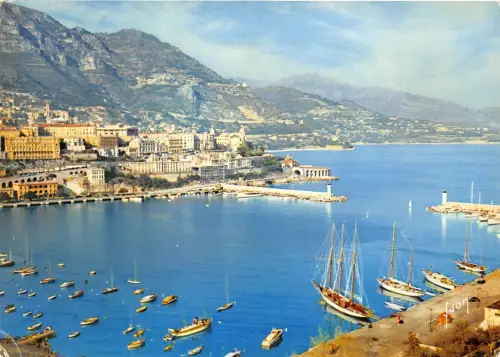 BR14004 Schiff bateaux Monaco vue generale sur Monte Carlo
