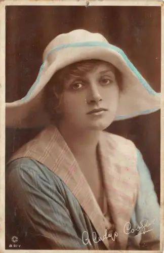 Lot152 Gladys Cooper Schauspielerinnen Echtfoto 2 UK Kino