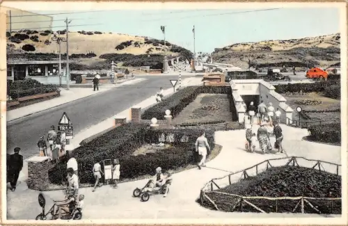 BR53734 Chemin vers la plage et tunnel Bredene sur mer l Belgien