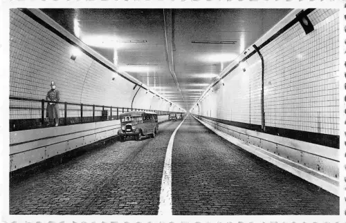 BG34325 antwerpen anvers bus belgium vue interieure du tunnel