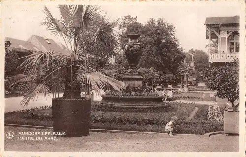 BG34476 mondorf les bains partie du parc child enfant belgien