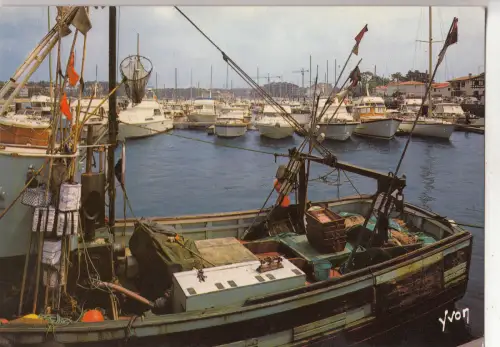 BF25380 capbreton landes le port ship france front/back image