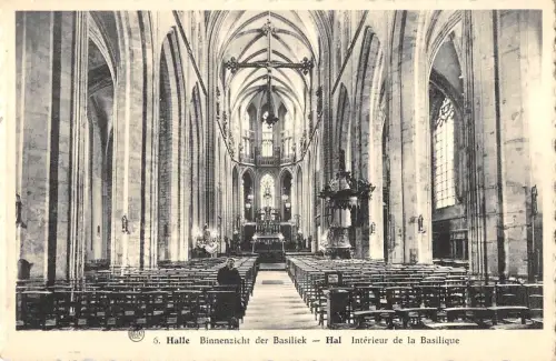 BG34352 halle hal interieur de la basilique belgium