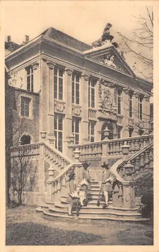 B93634 une patrouille au vieux bruxelles belgium