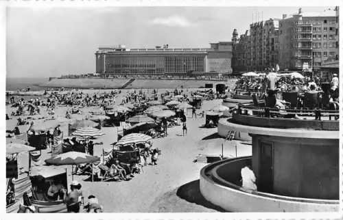 BR55094 La plage et le casino Ostende belgien