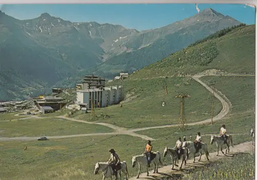 BF31794 orcieres merlette 05 promenade a cheval a trave france front/back image