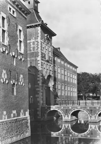 lot191 das Schloss der Provinzdomäne Wegimont Liege Luttich Belgien