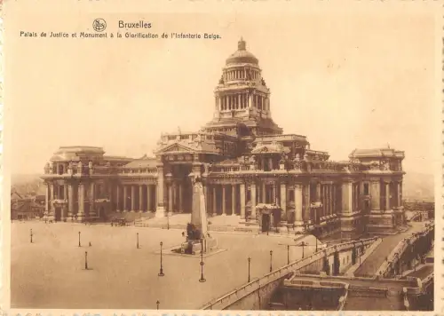 B108051 Belgien Bruxelles Palais de Justice et Monument Echtfoto UK