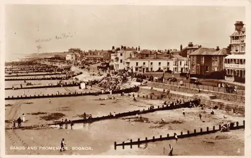 B92900 sands and promenade bognor uk echtfoto