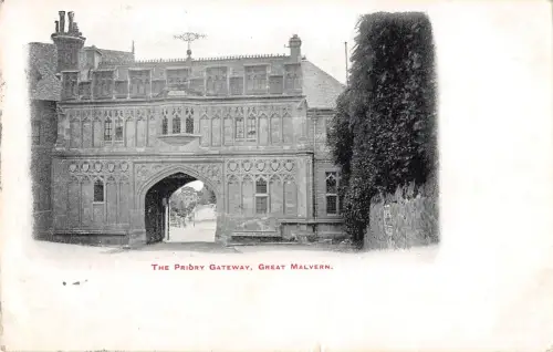 BR67220 the priory gateway great malvern uk 14x9cm