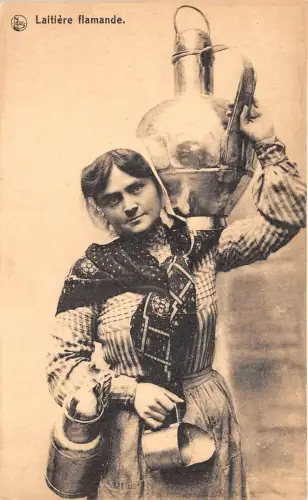 B94104 laitiere flamande belgien hafen kostüme typen folklore