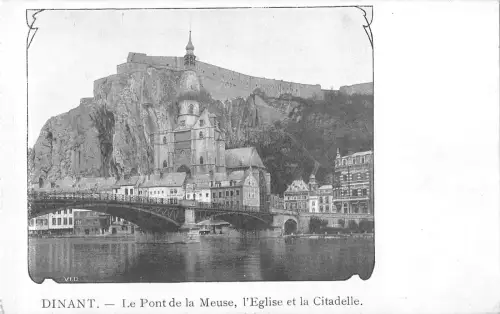 B105609 Belgien Dinant Le Pont de la Meuse, L'Eglise Citadelle