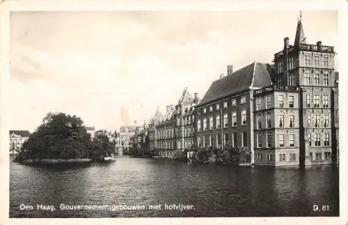B105467 Belgien Den Haag Gouvernementsgebouwen met Hofvijver