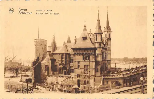 B107018 Belgien Anvers Musee du Steen Museum