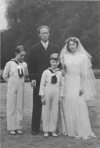 BF38064 reine elisabeth princesse jsephine charlotte belgien queen king royalty