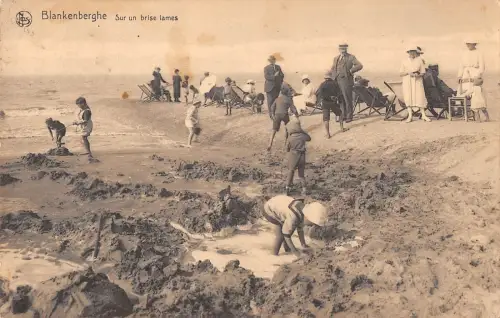 B95779 blankenberghe sur un brise lames belgien