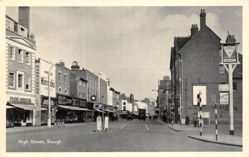 B89746 high street slough uk