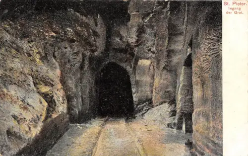 B92521 st pieter ingang der grot belgien