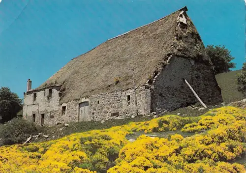 BF13220 le haut vivarais vieille ferme au toit de chaume france front/back image