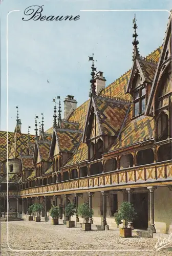 BF16458 beaune cote d or la cour d honneur france front/back image