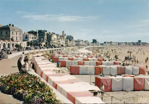 BF31395 les sables d olonne le remblai et la plage france front/back image