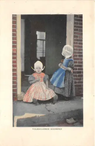 BR40137 volendammer einderen child enfant netherland Netherlands