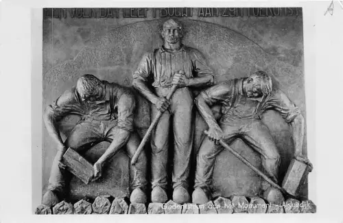 B94718 gedenksteen aan het monument afsluitdijk Echtfoto Niederlande Postkarte