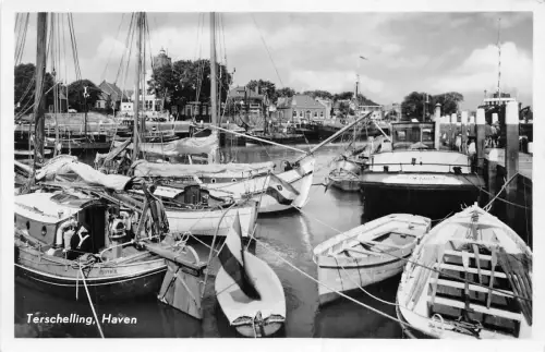 Lot236 Echtfoto Terschelling Hafen Boot Niederlande