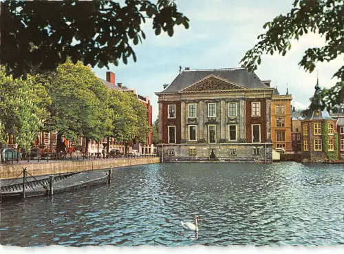 B109538 Niederlande Den Haag Mauritshuis Vijverberg See