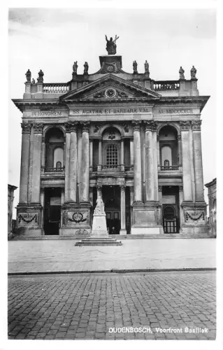 B106443 Niederlande Oudenbosch Voorfront Basiliek