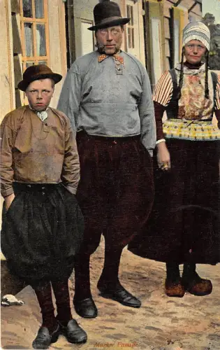 B94061 Marken Familie Niederländische Hafentypen Folklore Kostüme