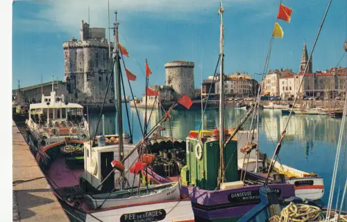 BF25485 la rochelle c m le port ship tours st nicolas france front/back image