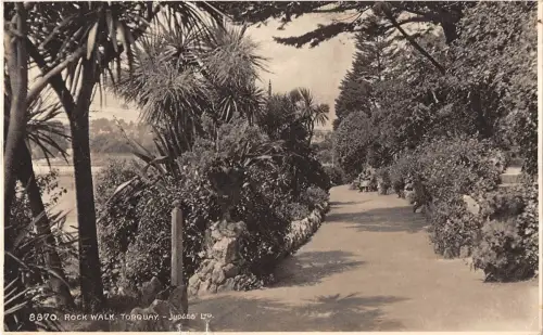 BR69199 Rock Walk Torquay UK Richter 8870 Echtfoto