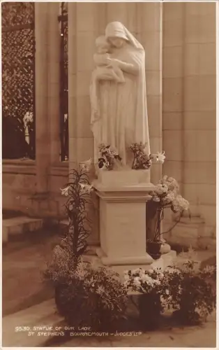 BR68617 St Stephens Bournemouth UK Richter 9530 Echtfoto