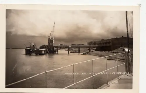 B81526 muelles ciudad bolivar venezuela front/back image
